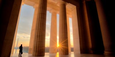 Lincoln Memorial sunrise view